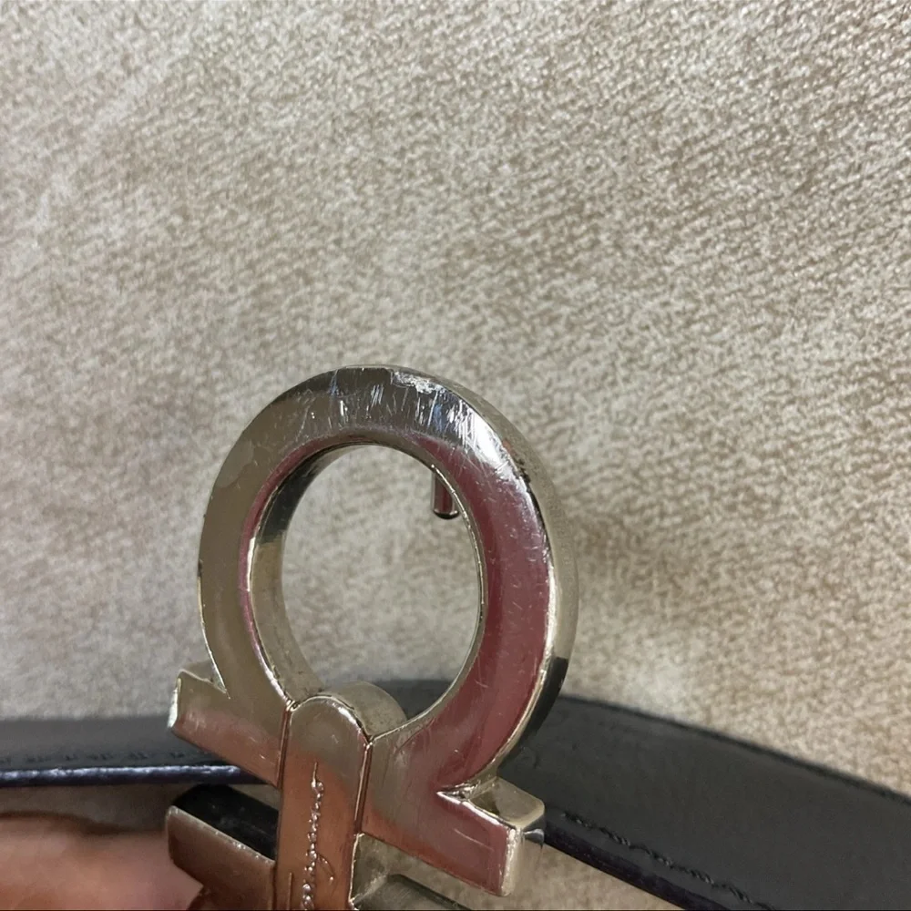 Salvatore Ferragamo Gancini Buckle Black Leather Unisex Belt 34'' waist
